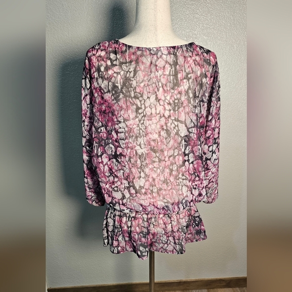 Chico's Lavender and Grey Sheer Peplum Blouse Top Shirt - Picture 5 of 9